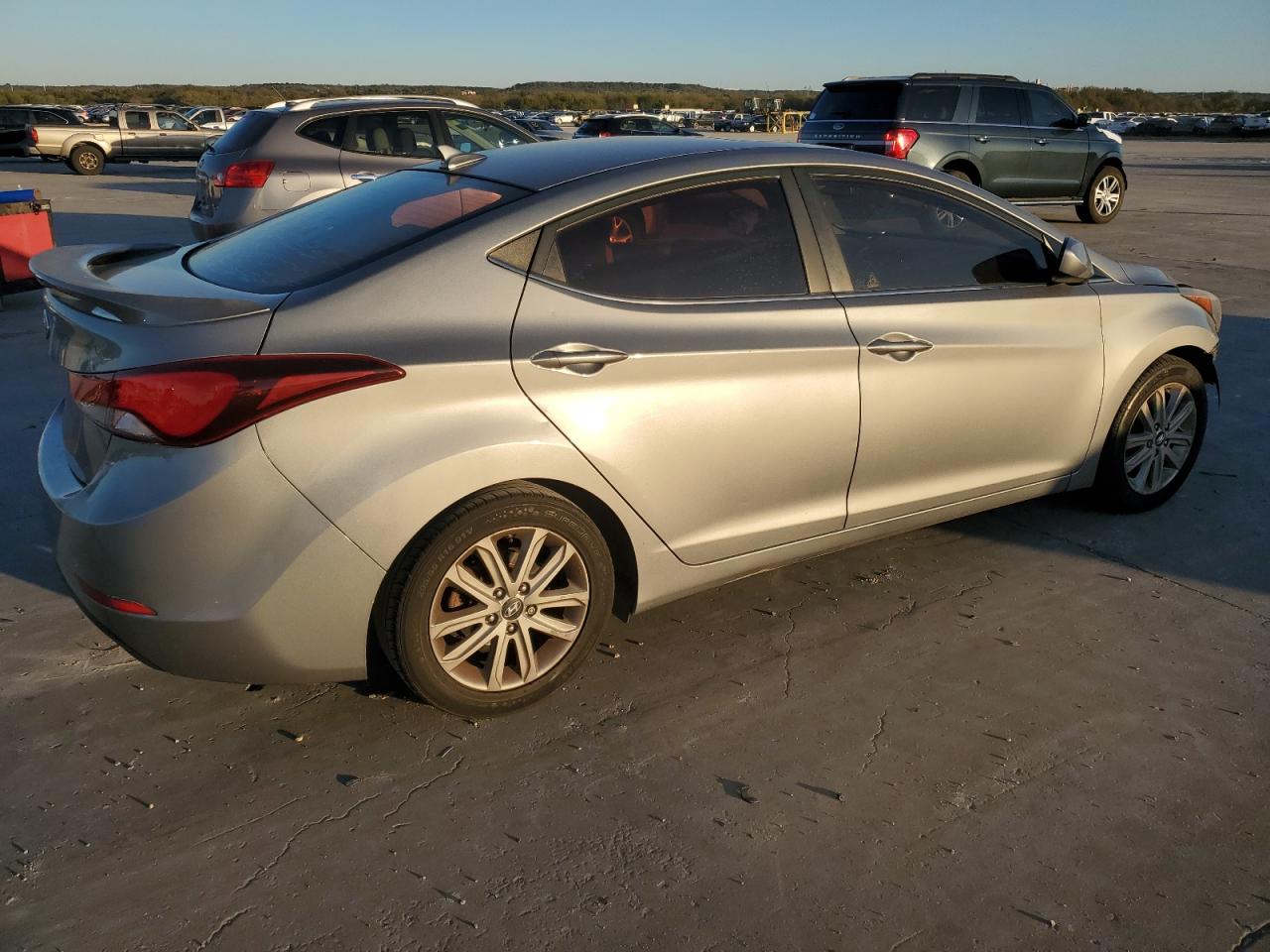 2015 Hyundai Elantra VIN KMHDH4AE6FU393253 Copart auction photo, front end / minor dent/scratches damage thumbnail 3