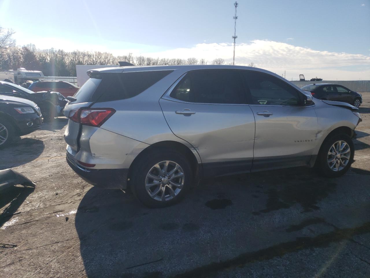 2018 Chevrolet Equinox VIN 3GNAXJEV6JS537774 Copart auction photo, front end / rear end damage thumbnail 3