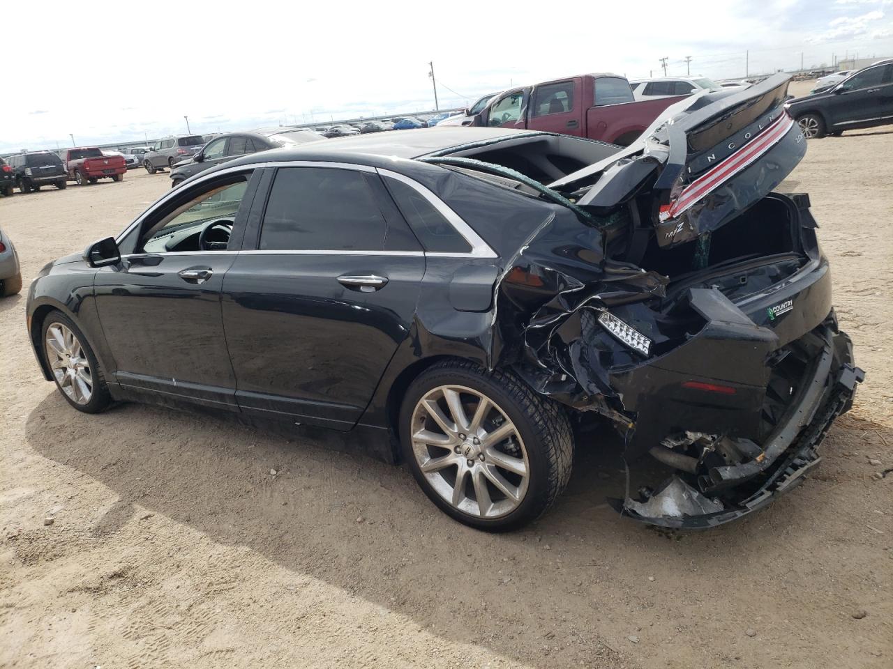 2015 Lincoln MKZ VIN 3LN6L2LUXFR624081 Copart auction photo, rear end / minor dent/scratches damage thumbnail 2