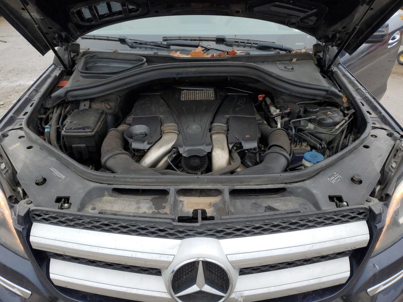 2014 Mercedes-Benz GL-klasse VIN 4JGDF7CE2EA305111 Copart auction photo, rear end / minor dent/scratches damage thumbnail 12