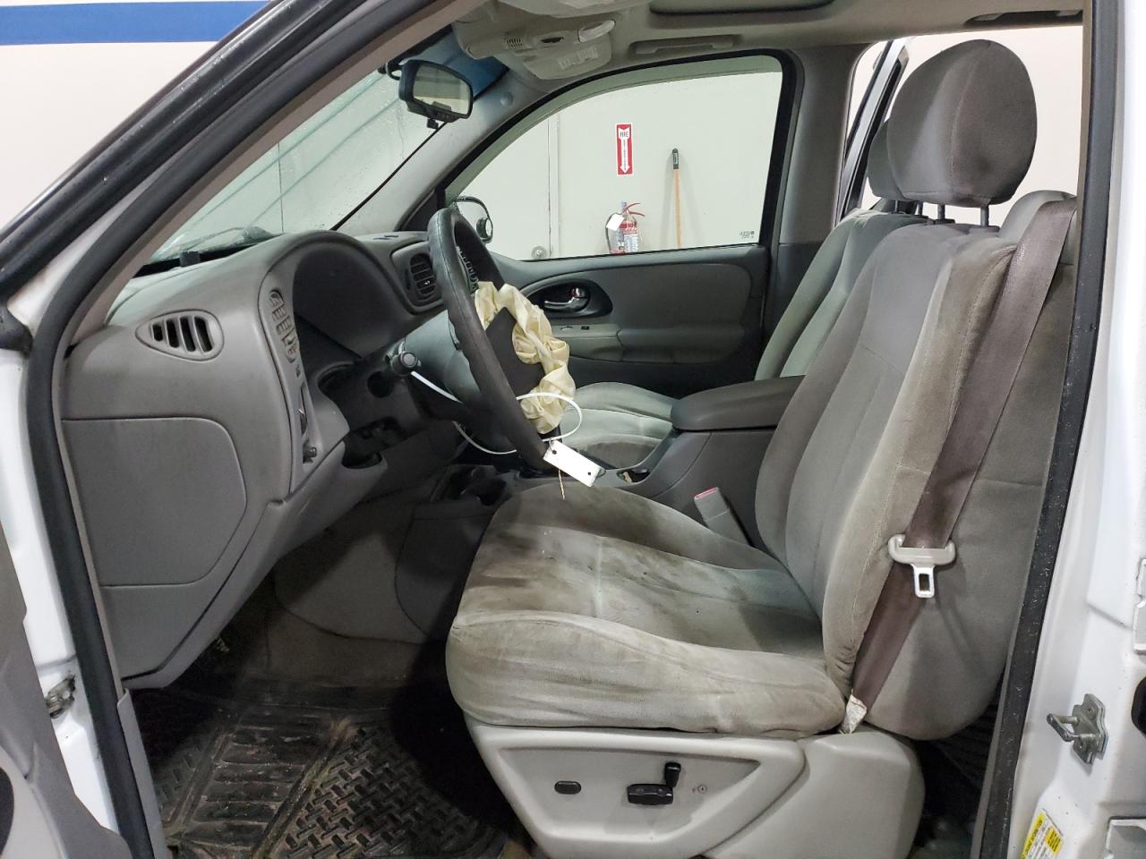 2006 Chevrolet TrailBlazer VIN 1GNDT13S062180337 Copart auction photo, front end / mechanical damage thumbnail 7