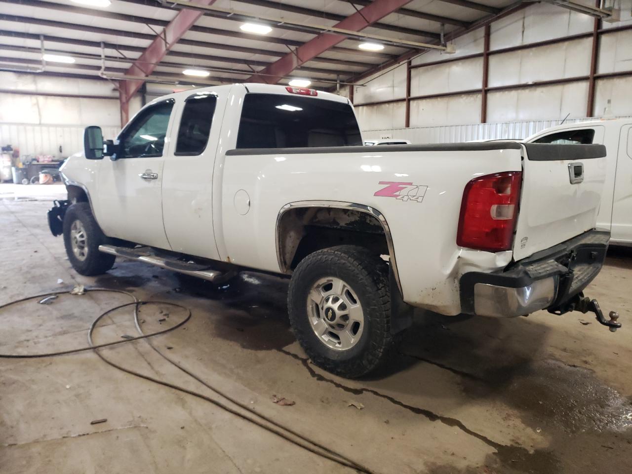 2013 Chevrolet Silverado VIN 1GC2KXCG1DZ132285 Copart auction photo, front end / side damage thumbnail 2