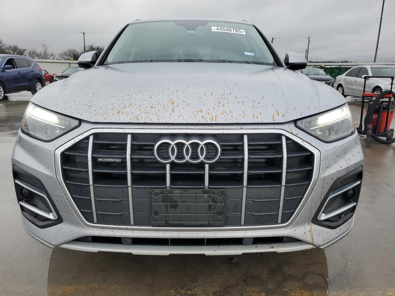2021 Audi Q5 VIN WA1AAAFY1M2090364 Copart auction photo, front end damage thumbnail 5
