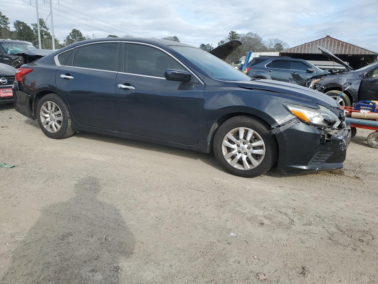 2017 Nissan Altima VIN 1N4AL3AP8HC134571 Copart auction photo, front end / rear end damage thumbnail 4