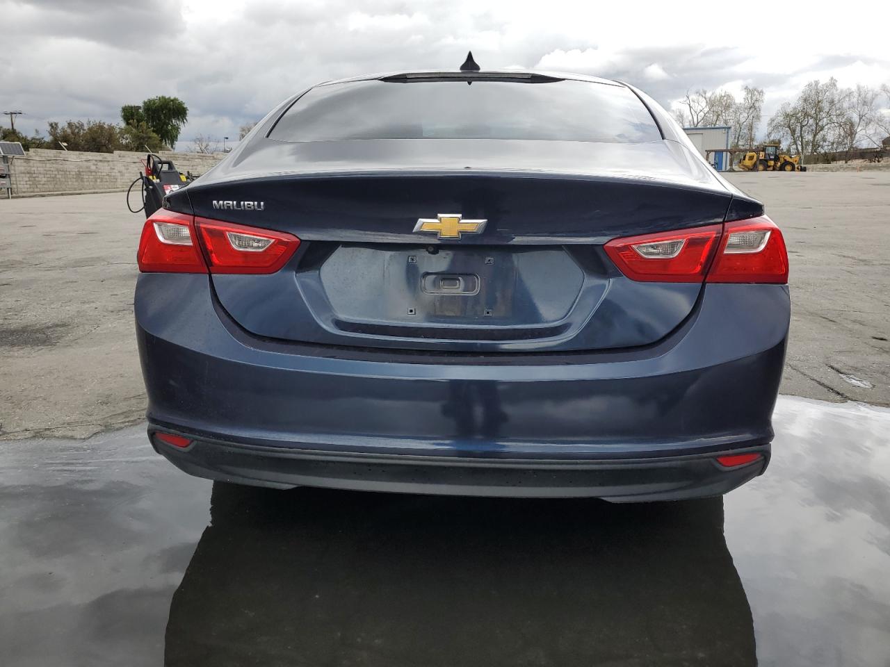 2018 Chevrolet Malibu VIN 1G1ZB5ST6JF246306 Copart auction photo, front end / side damage thumbnail 6