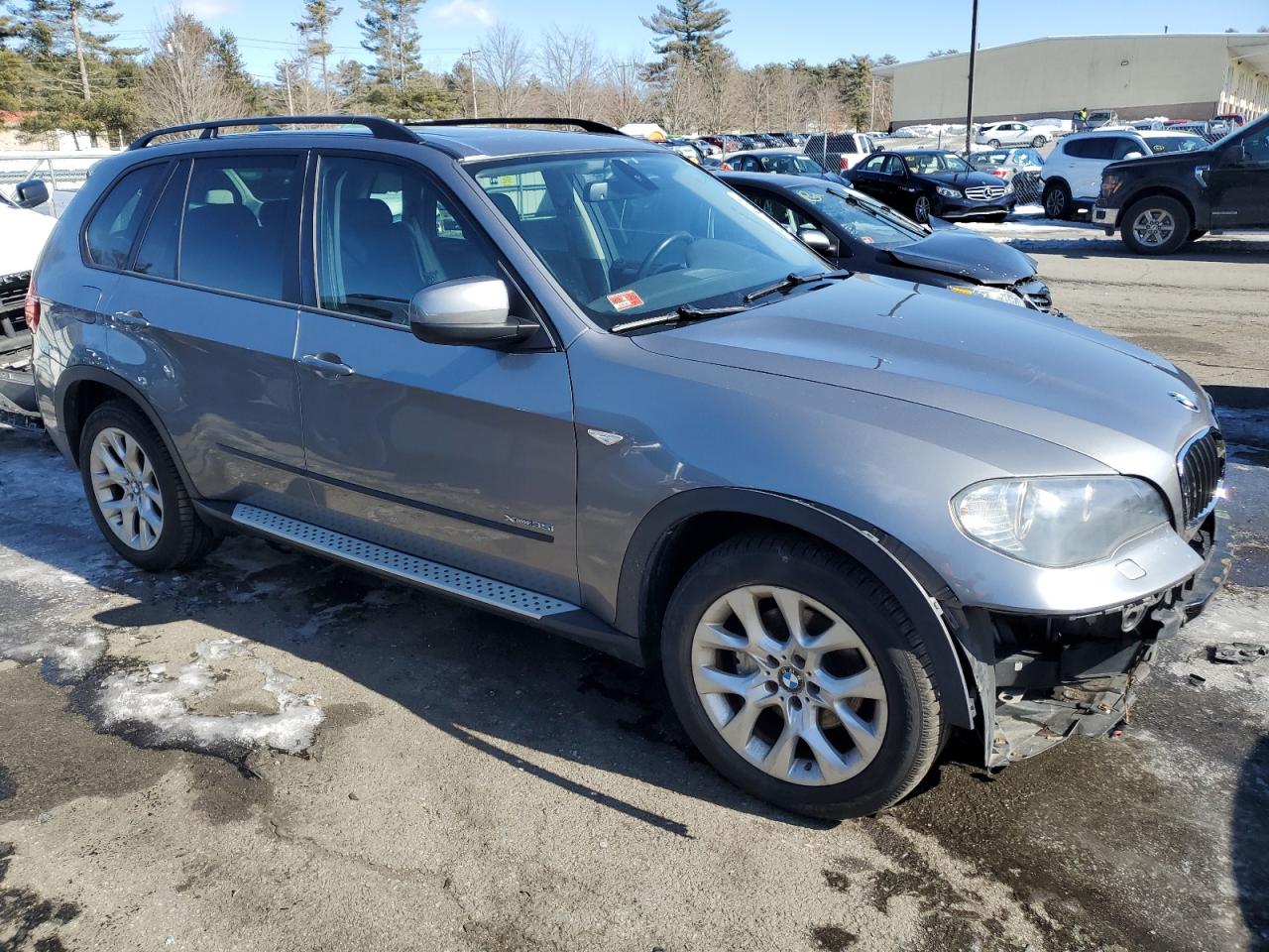 2011 BMW X5 VIN 5UXZV4C51BL411849 Copart auction photo, front end damage thumbnail 4
