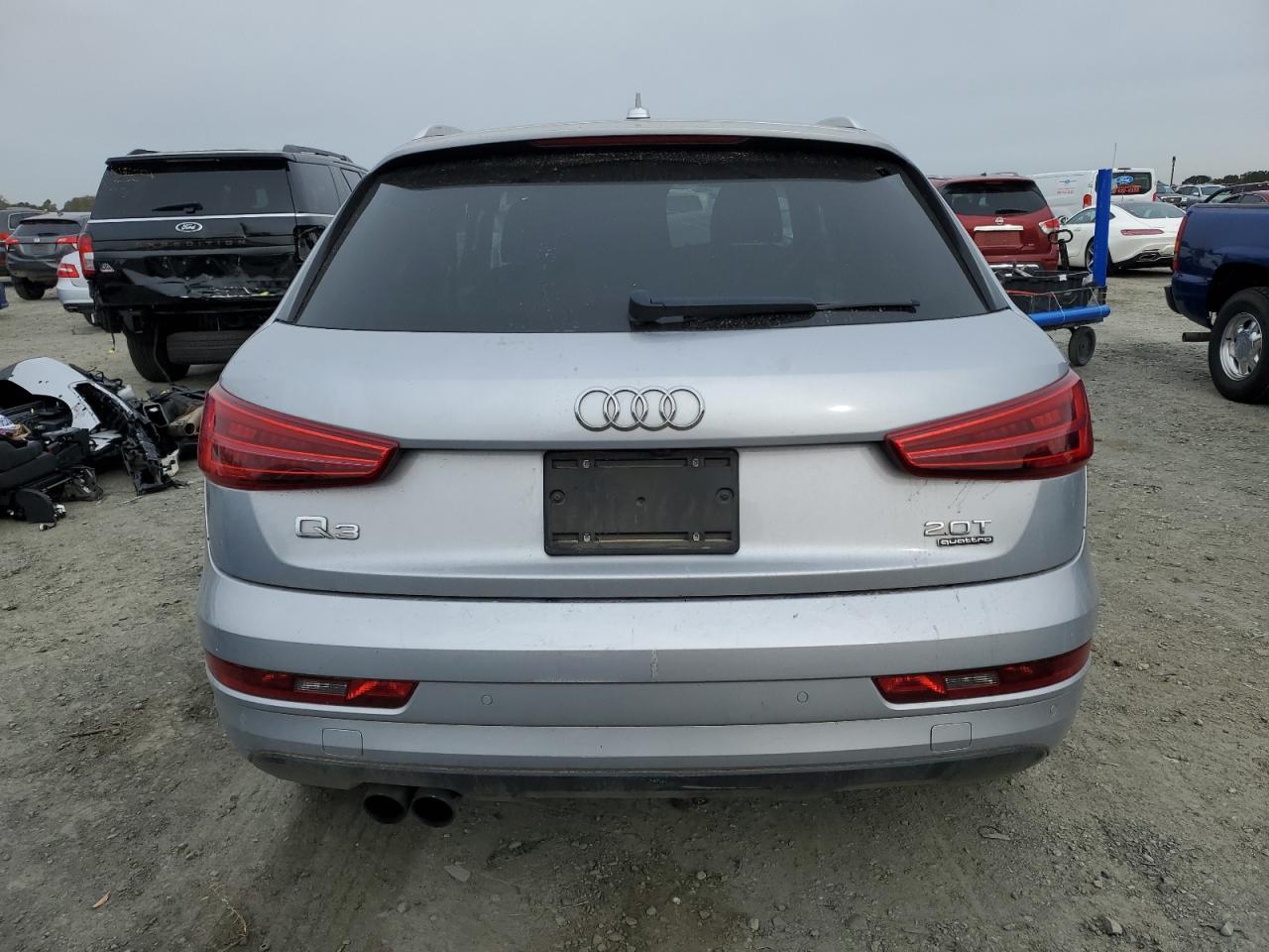 2018 Audi Q3 VIN WA1ECCFS4JR009525 Copart auction photo, front end damage thumbnail 6