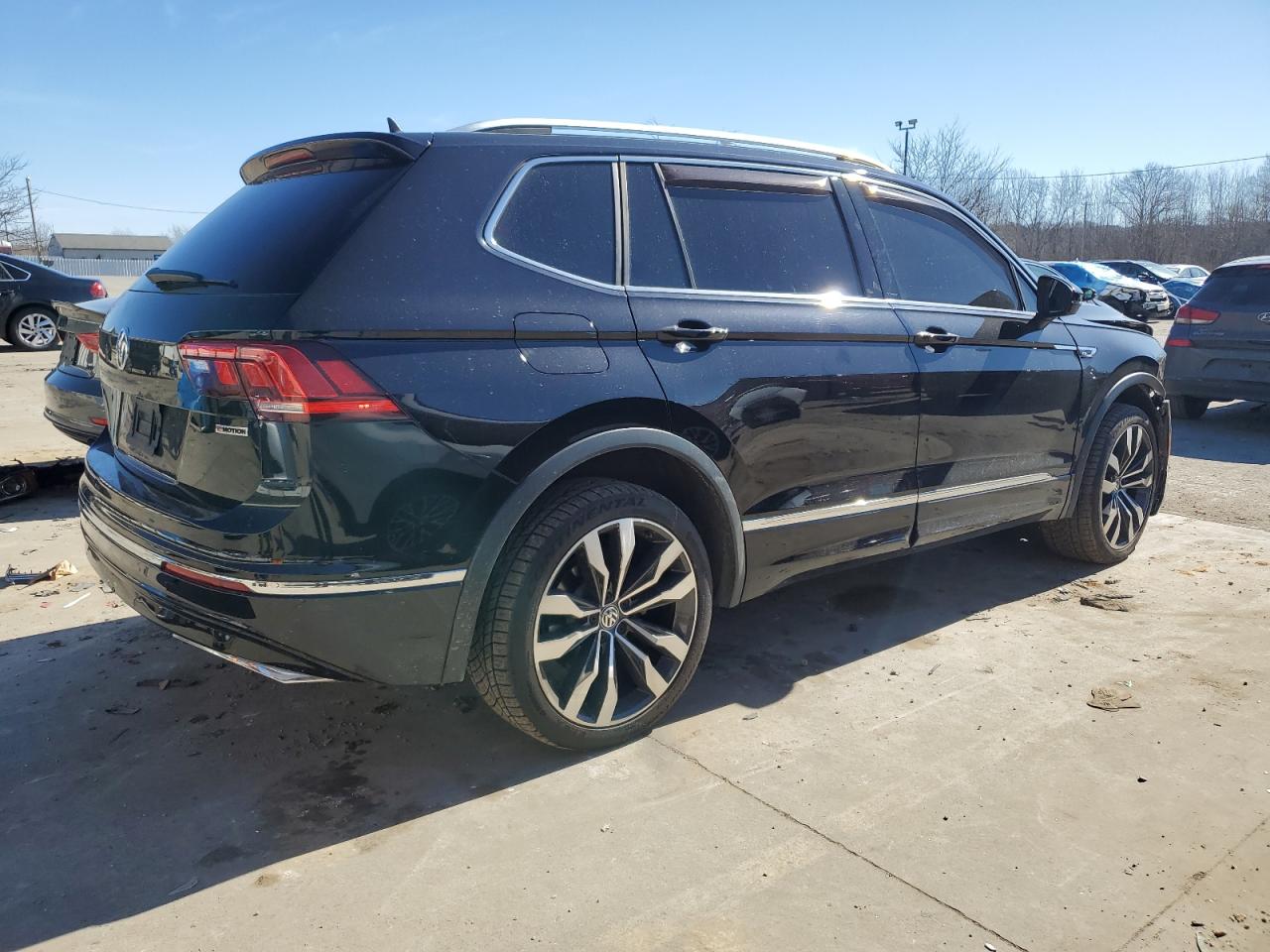 2021 Volkswagen Tiguan VIN 3VV4B7AX9MM062274 Copart auction photo, front end damage thumbnail 3