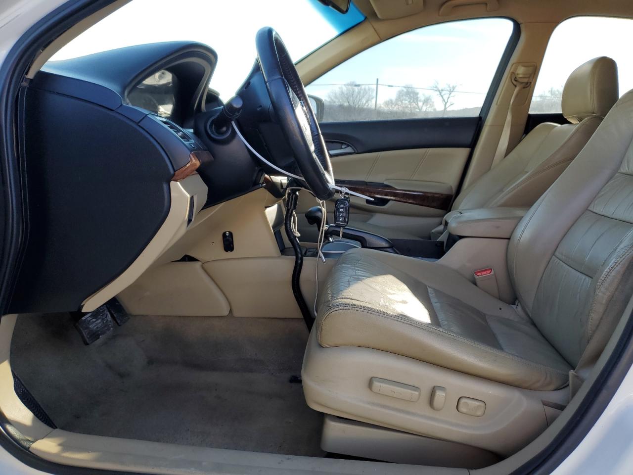 2011 Honda Accord VIN 5KBCP3F83BB001267 Copart auction photo, side / minor dent/scratches damage thumbnail 7