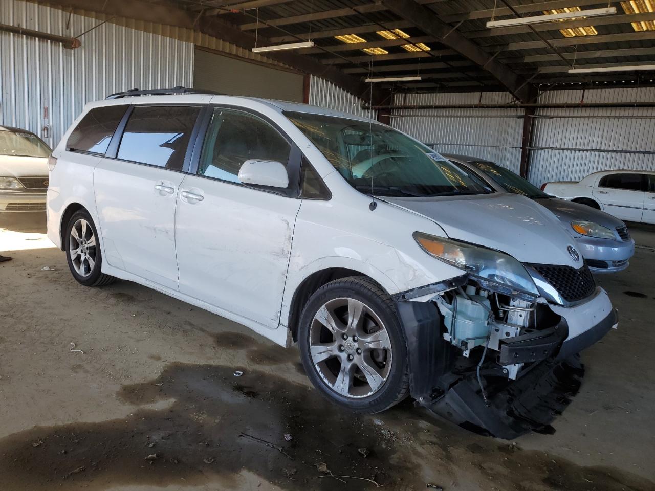 2012 Toyota Sienna VIN 5TDXK3DCXCS196965 Copart auction photo, all over / front end damage thumbnail 4