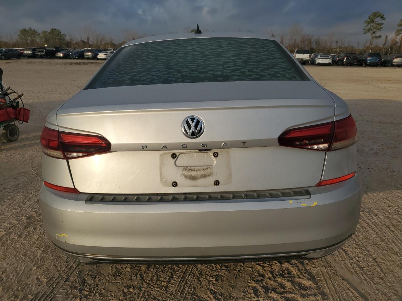 2020 Volkswagen Passat VIN 1VWSA7A39LC019900 Copart auction photo, front end / minor dent/scratches damage thumbnail 6