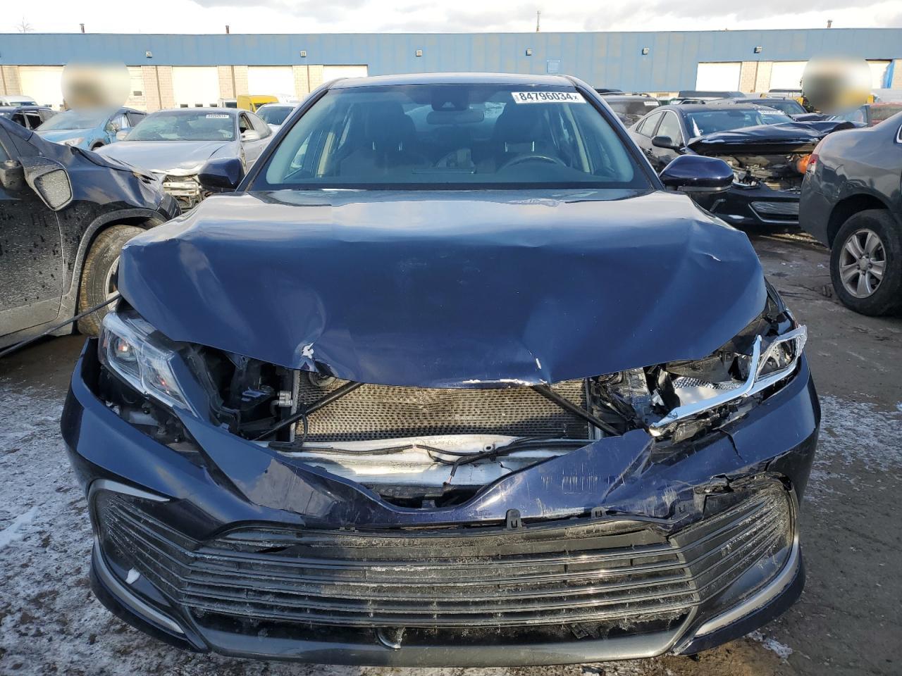 2022 Toyota Camry VIN 4T1C11AK1NU647048 Copart auction photo, mechanical / front end damage thumbnail 5
