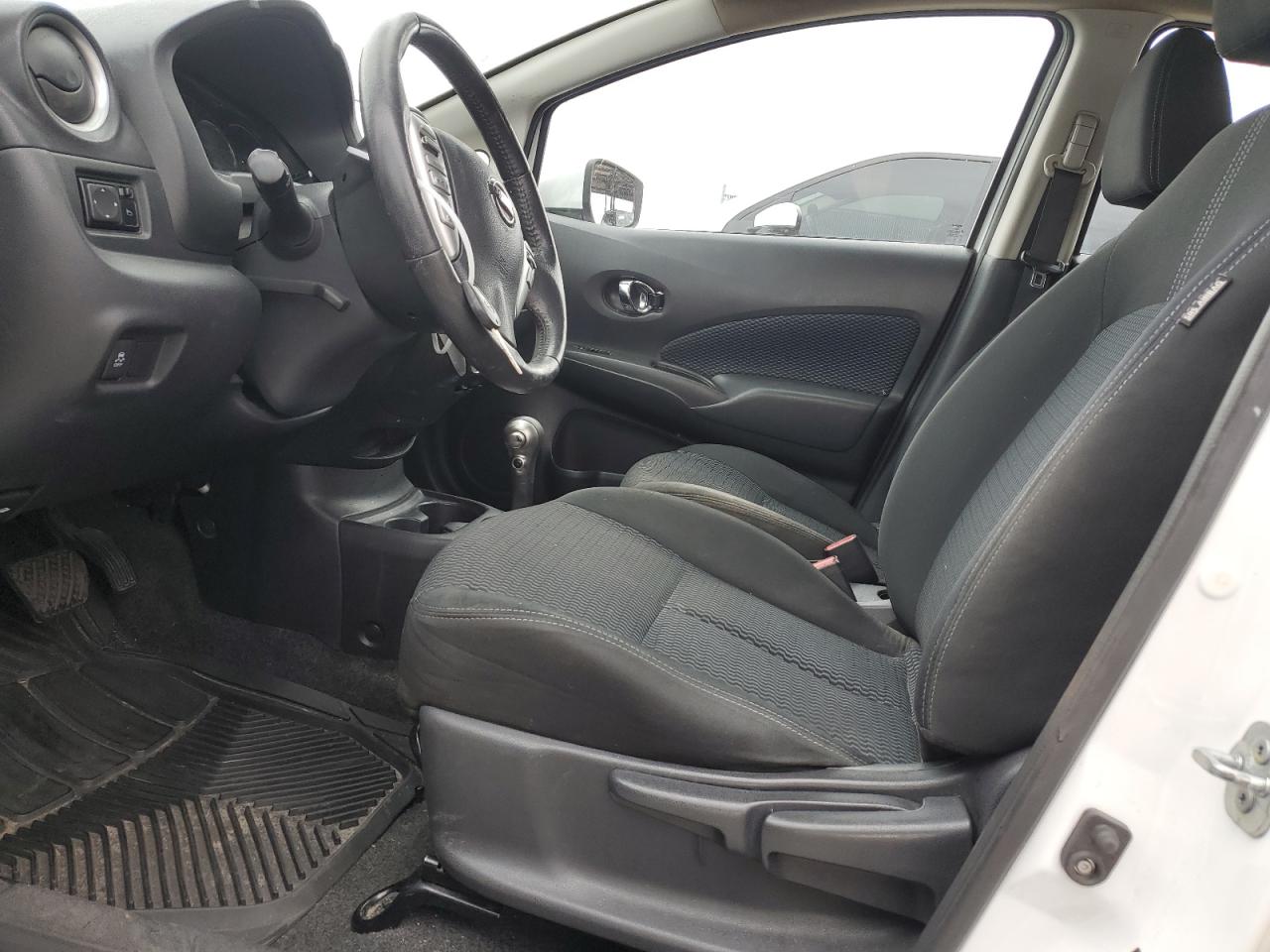 2016 Nissan Versa VIN 3N1CE2CP3GL385024 Copart auction photo, front end / side damage thumbnail 7