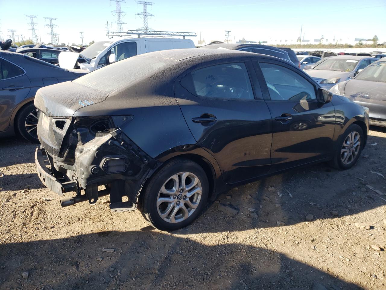 2018 Toyota Yaris VIN 3MYDLBYV2JY319574 Copart auction photo, rear end damage thumbnail 3