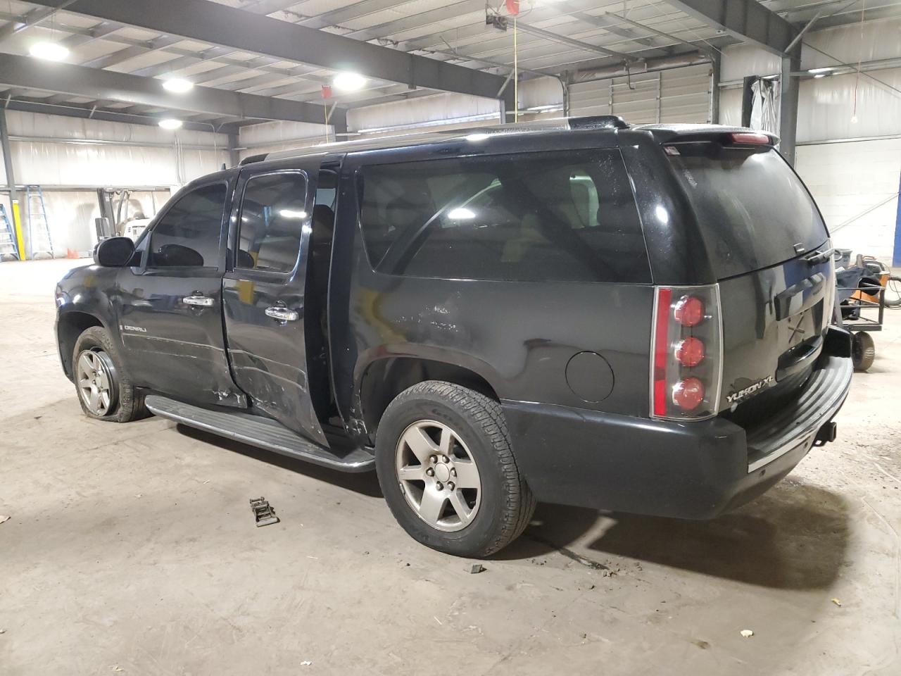 2007 GMC Yukon VIN 1GKFK66847J270944 Copart auction photo, front end / side damage thumbnail 2