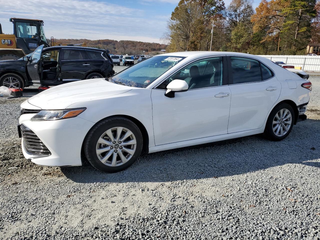 2019 Toyota Camry VIN 4T1B11HK2KU252325