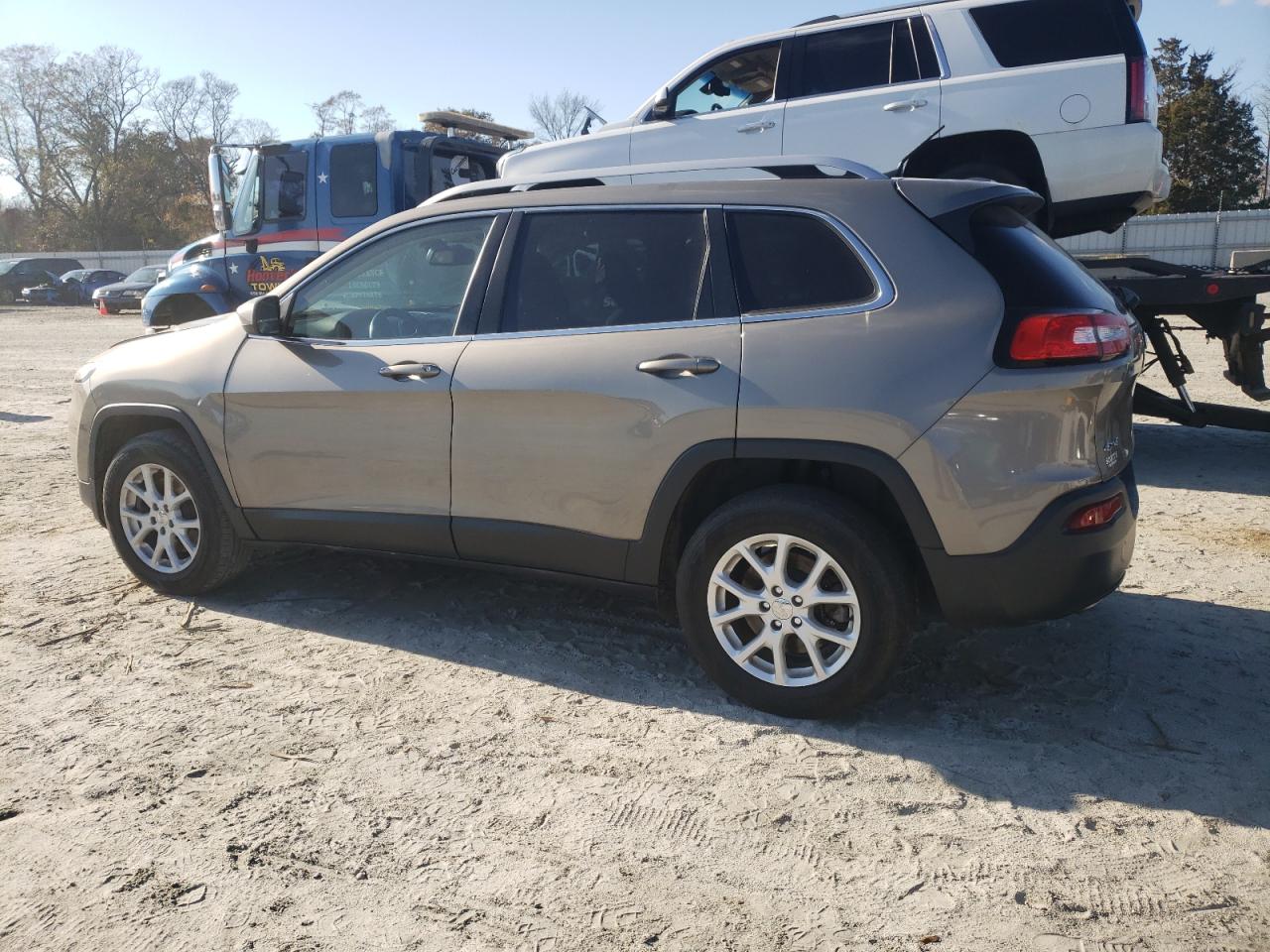 2016 Jeep Grand Cherokee VIN 1C4PJMCB8GW306404 Copart auction photo, front end / minor dent/scratches damage thumbnail 2