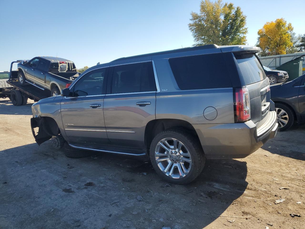 2019 GMC Yukon VIN 1GKS2BKCXKR380618 Copart auction photo, front end damage thumbnail 2