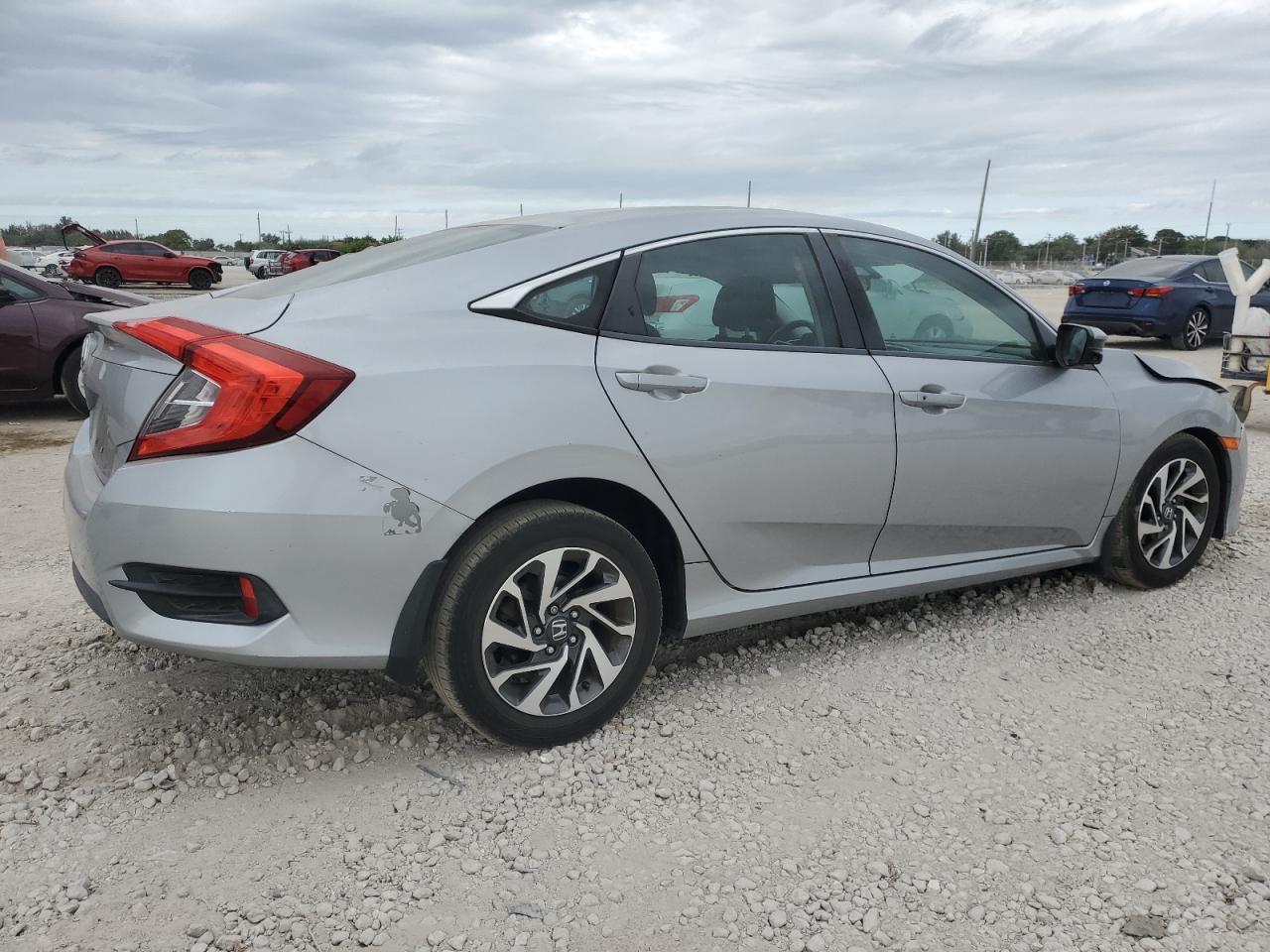 2016 Honda Civic VIN 19XFC2F79GE077291 Copart auction photo, front end / rear end damage thumbnail 3