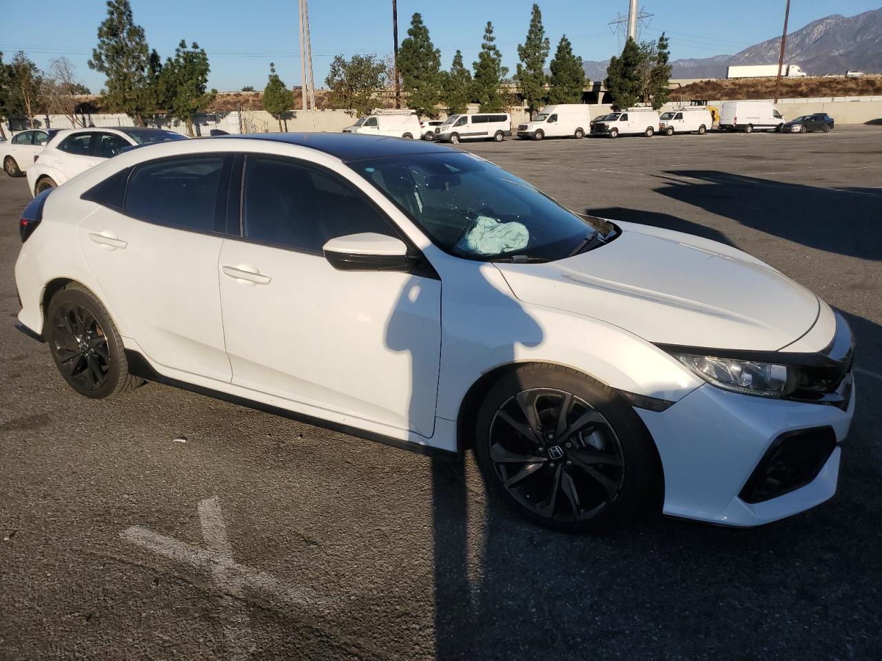 2019 Honda Civic VIN SHHFK7H43KU205870 Copart auction photo, normal wear damage thumbnail 4