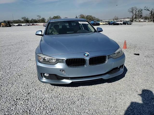 2014 BMW 3er VIN WBA3A5C58EF604797 Copart auction photo, side / rear end damage thumbnail 11
