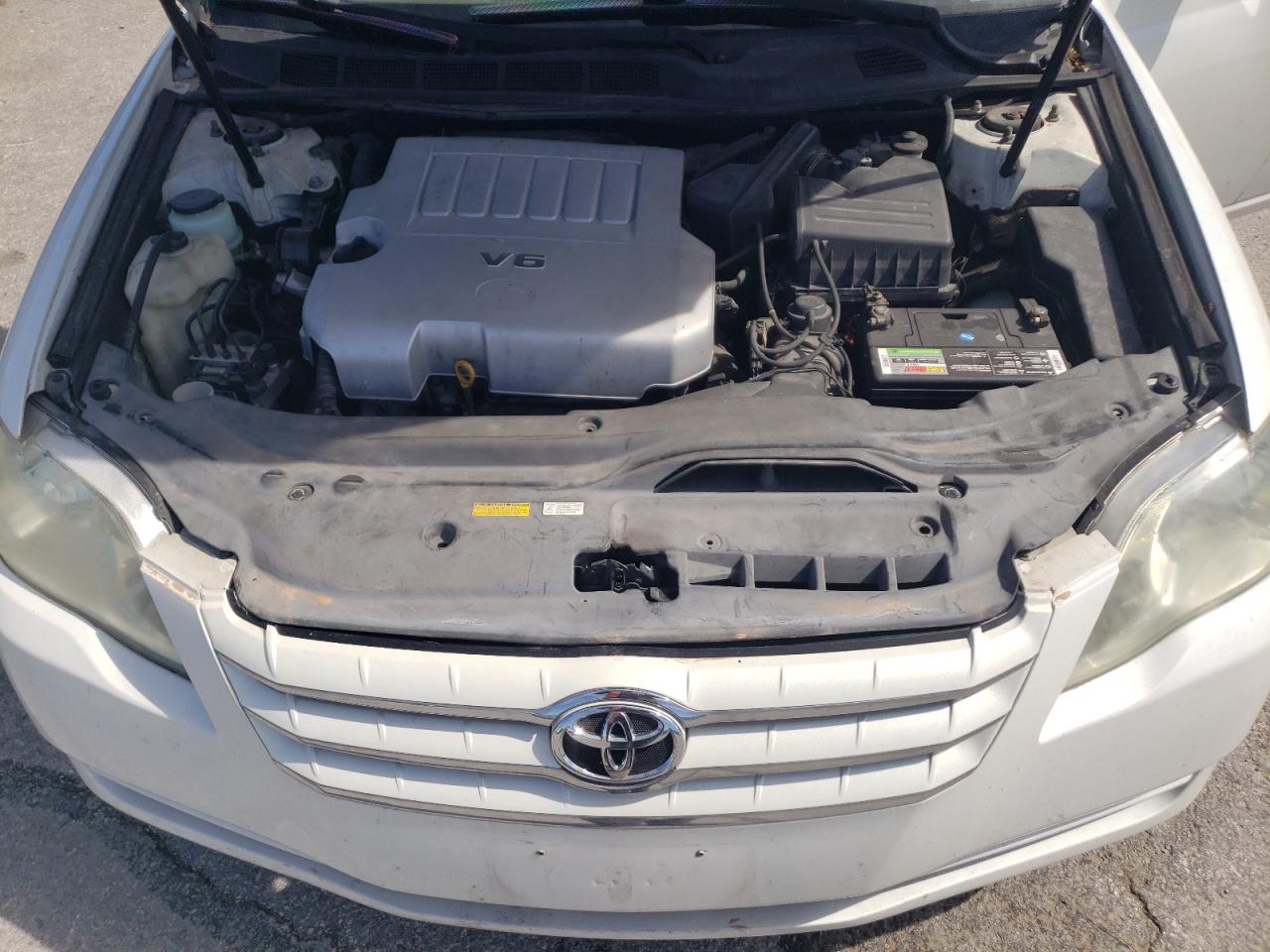 2005 Toyota Avalon VIN 4T1BK36B85U039654 Copart auction photo, rear end / hail damage thumbnail 11