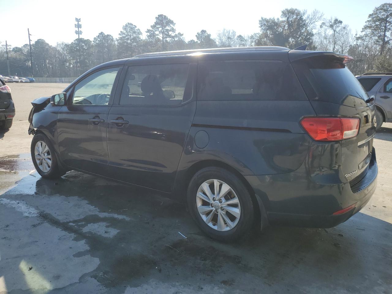 2016 KIA Sedona VIN KNDMB5C15G6162033 Copart auction photo, front end damage thumbnail 2