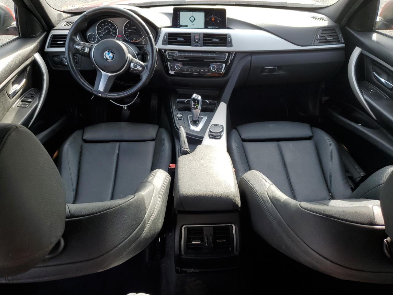 2017 BMW 3er VIN WBA8E5G31HNU42797 Copart auction photo, front end / side damage thumbnail 8