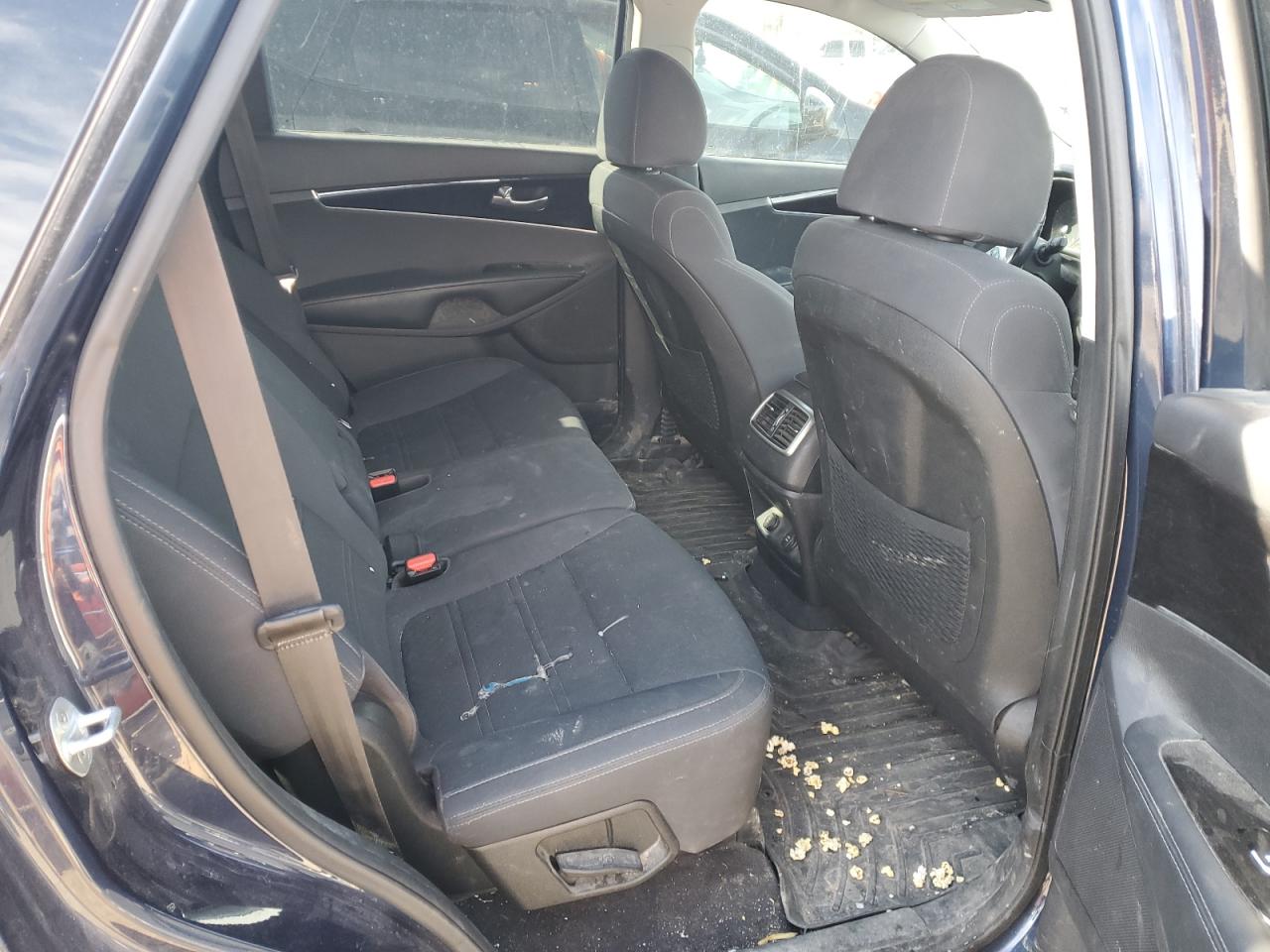 2019 KIA Sorento VIN 5XYPG4A32KG463068 Copart auction photo, front end damage thumbnail 11