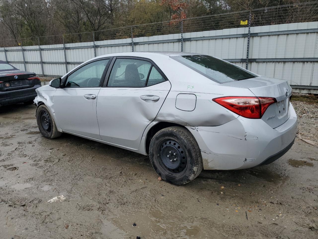 2018 Toyota Corolla VIN 2T1BURHE2JC041979 Copart auction photo, front end / side damage thumbnail 2