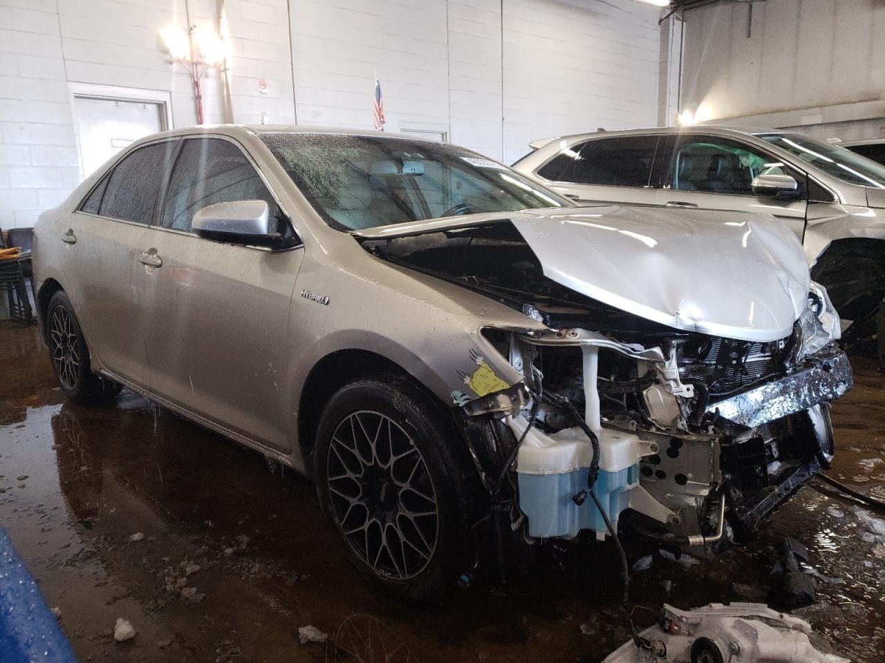 2014 Toyota Camry VIN 4T1BD1FKXEU137101 Copart auction photo, front end / minor dent/scratches damage thumbnail 4