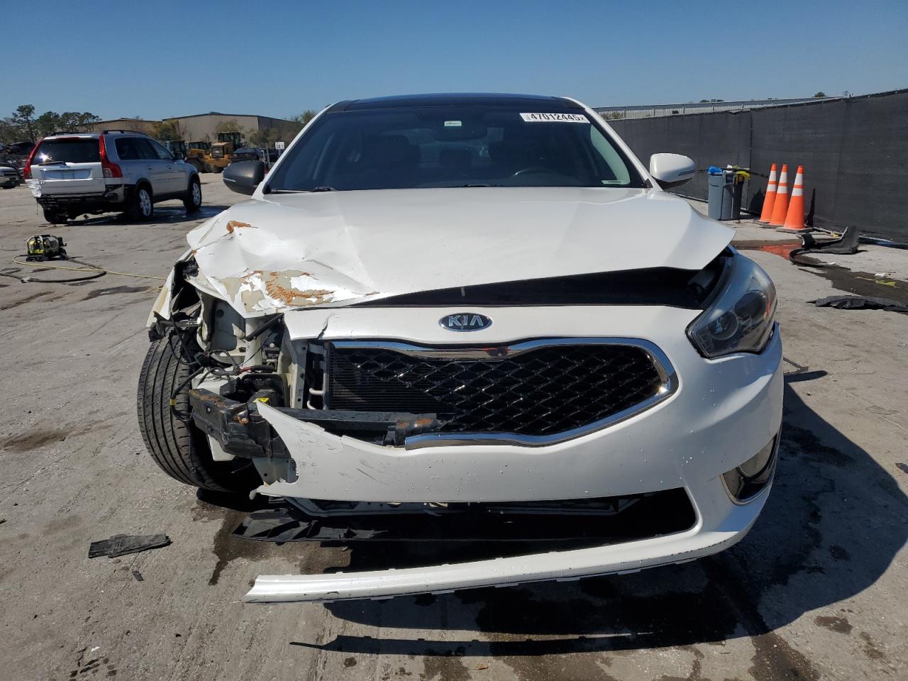 2015 KIA Cadenza VIN KNALN4D73F5185070 Copart auction photo, front end / side damage thumbnail 5