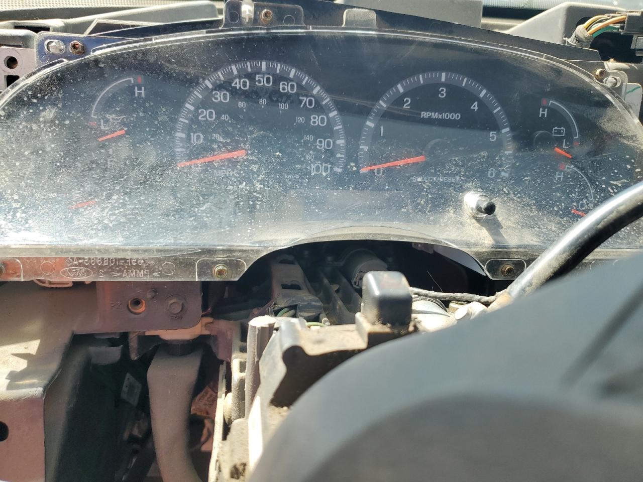 2003 Ford F-150 VIN 1FTRW08LX3KC30187 Copart auction photo, vandalism damage thumbnail 9