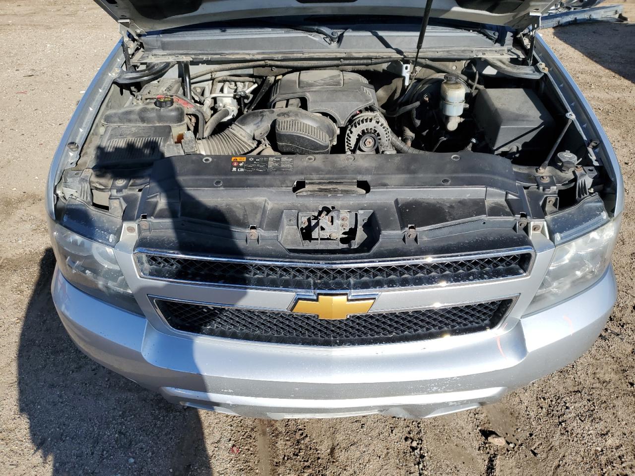 2012 Chevrolet Tahoe VIN 1GNSCBE05CR157017 Copart auction photo, minor dent/scratches damage thumbnail 12