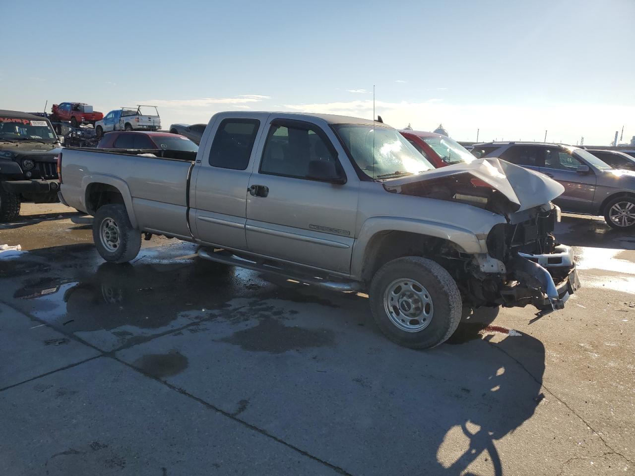 2007 GMC Sierra VIN 1GTHC29U07E149789 Copart auction photo, front end damage thumbnail 4