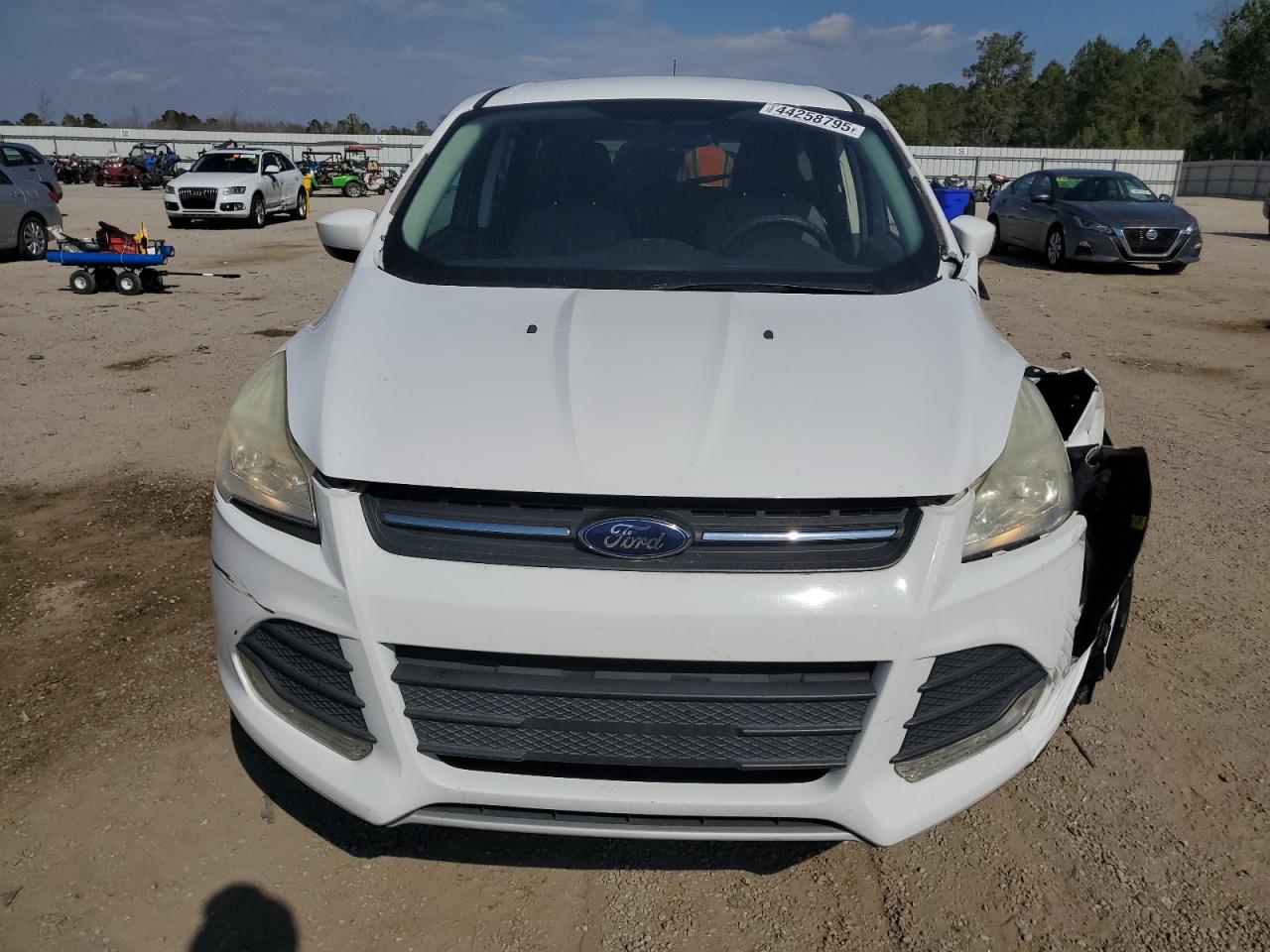 2014 Ford Escape VIN 1FMCU9GX2EUD25530 Copart auction photo, front end damage thumbnail 5