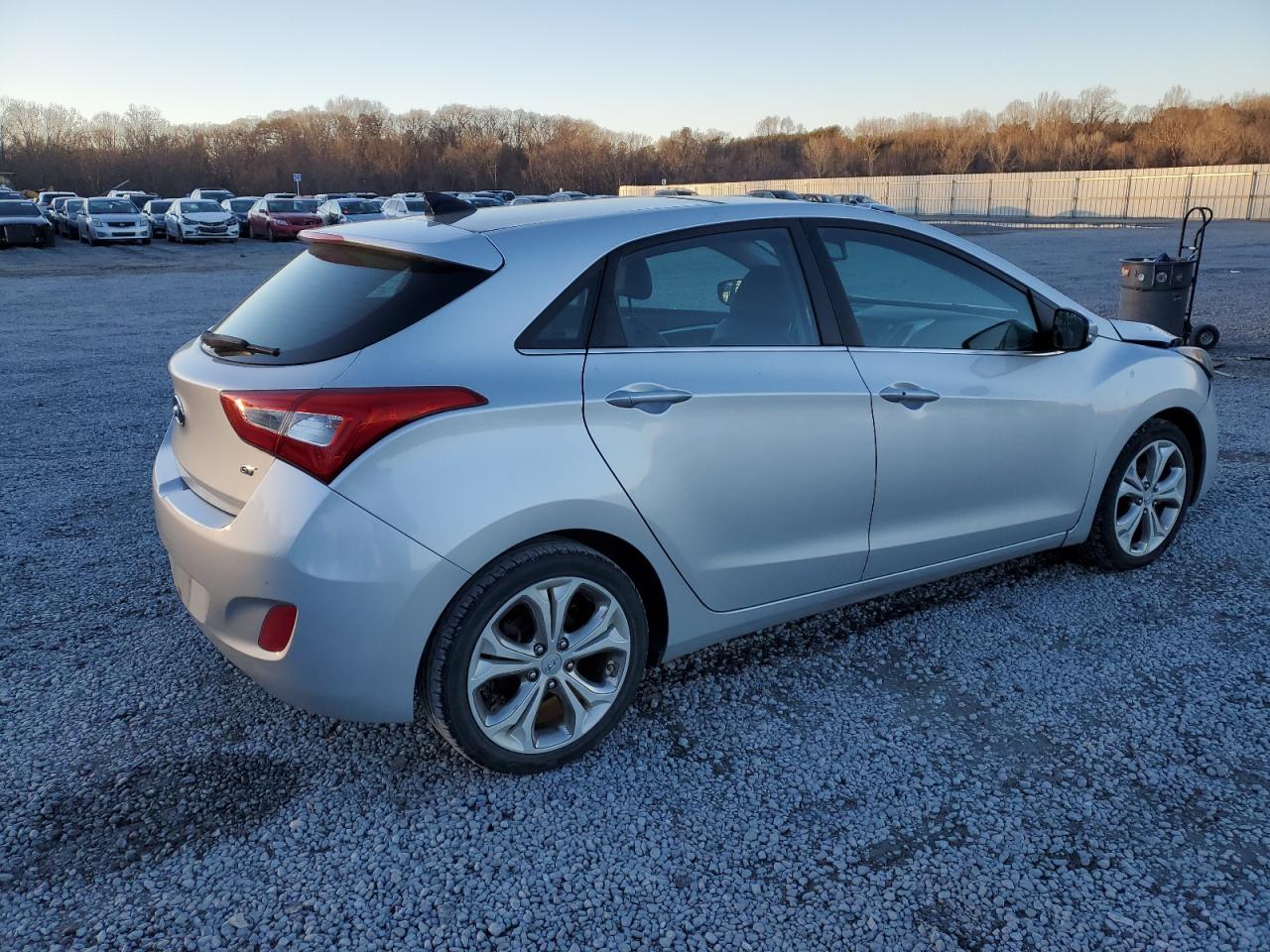 2014 Hyundai Elantra VIN KMHD35LH8EU173414 Copart auction photo, front end / minor dent/scratches damage thumbnail 3