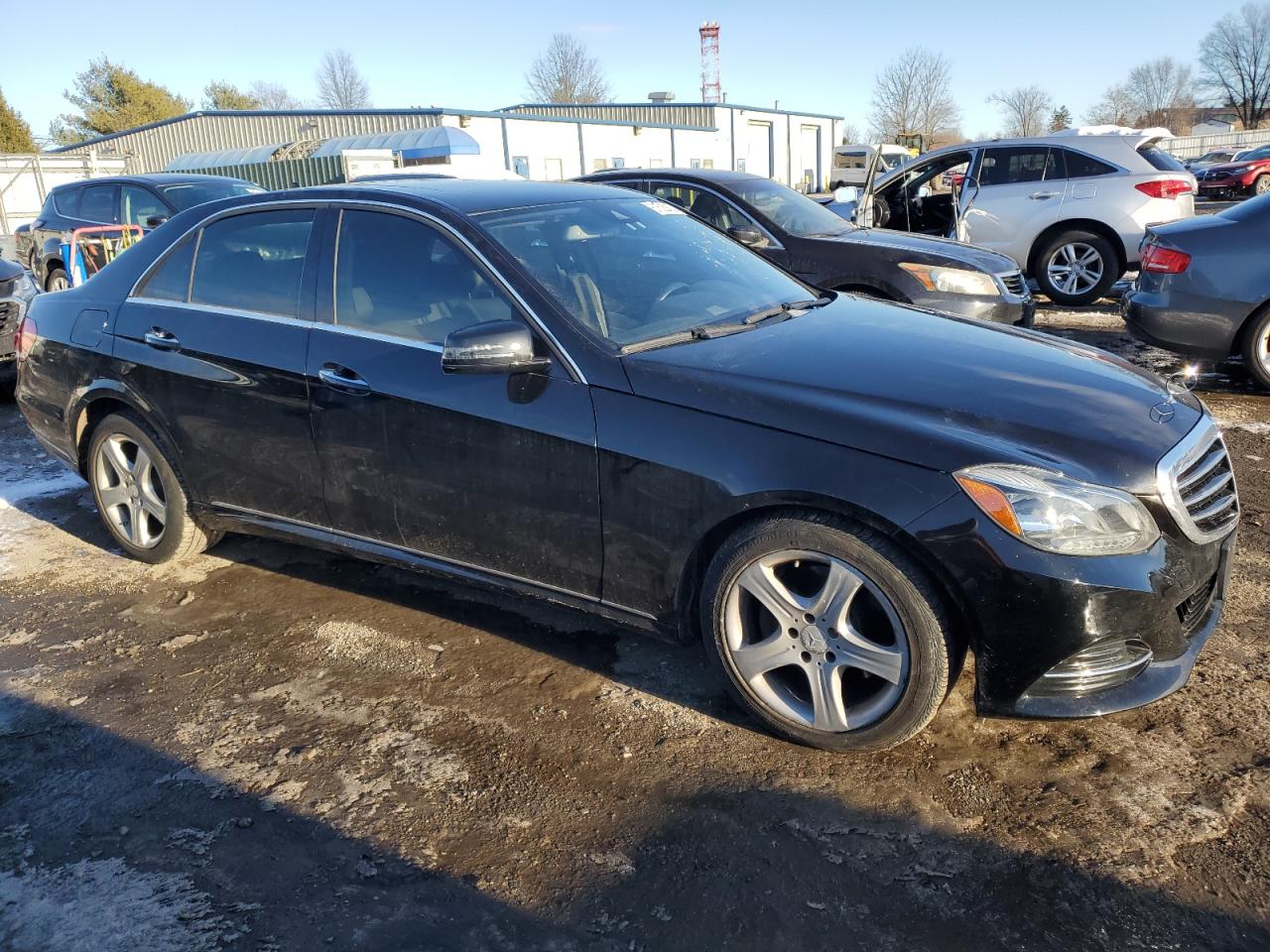 2014 Mercedes-Benz E-klasse VIN WDDHF8JB8EA819734 Copart auction photo, side / undercarriage damage thumbnail 4