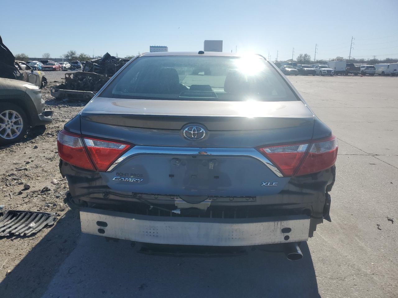 2015 Toyota Camry VIN 4T1BF1FK1FU938477 Copart auction photo, rear end damage thumbnail 6