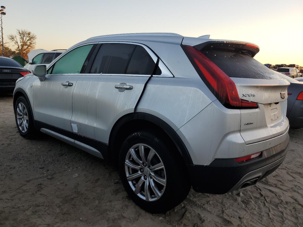 2019 Cadillac XT4 VIN 1GYFZDR48KF101326 Copart auction photo, water/flood damage thumbnail 2