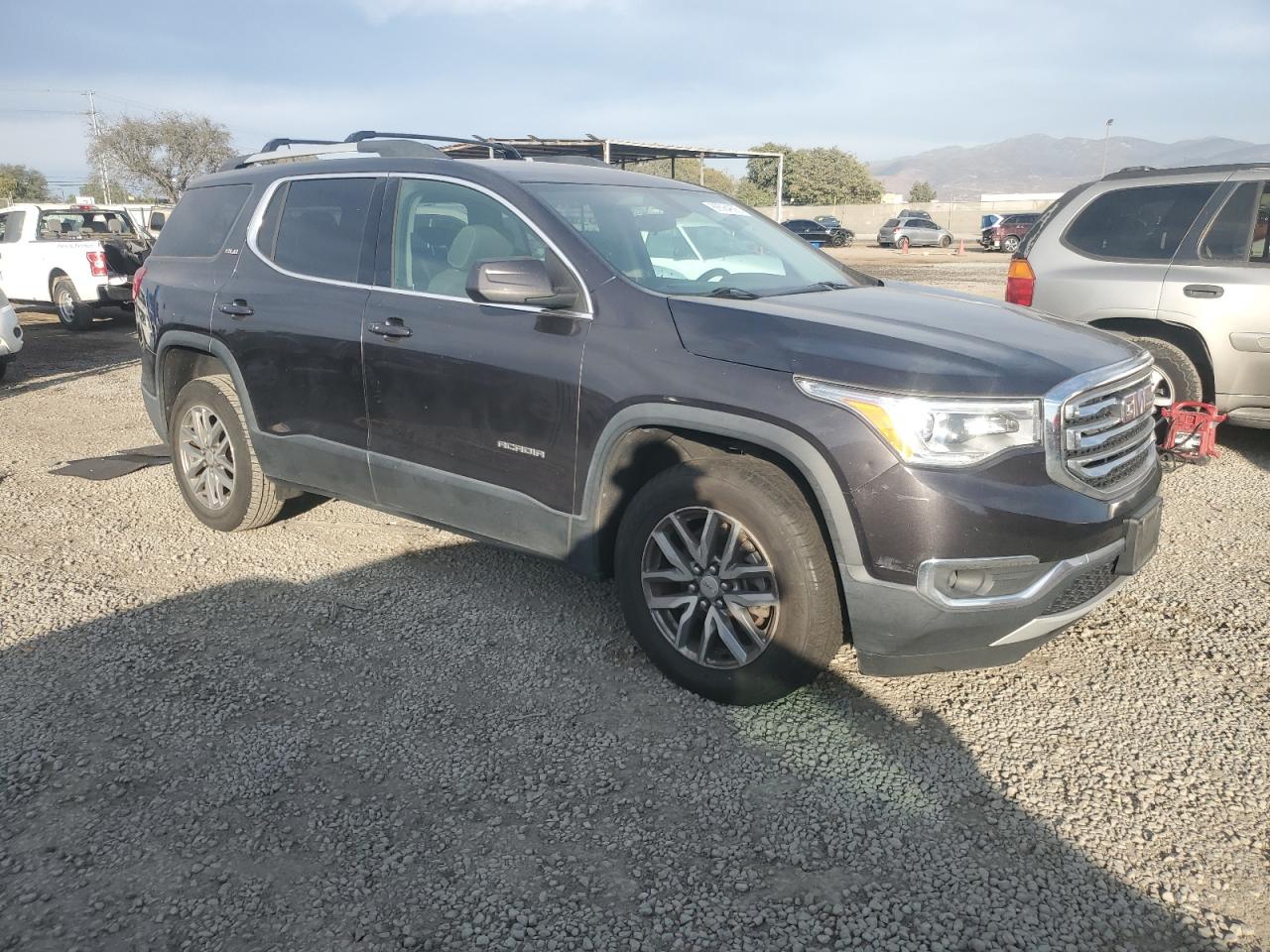 2017 GMC Acadia VIN 1GKKNLLA7HZ241954 Copart auction photo, minor dent/scratches damage thumbnail 4