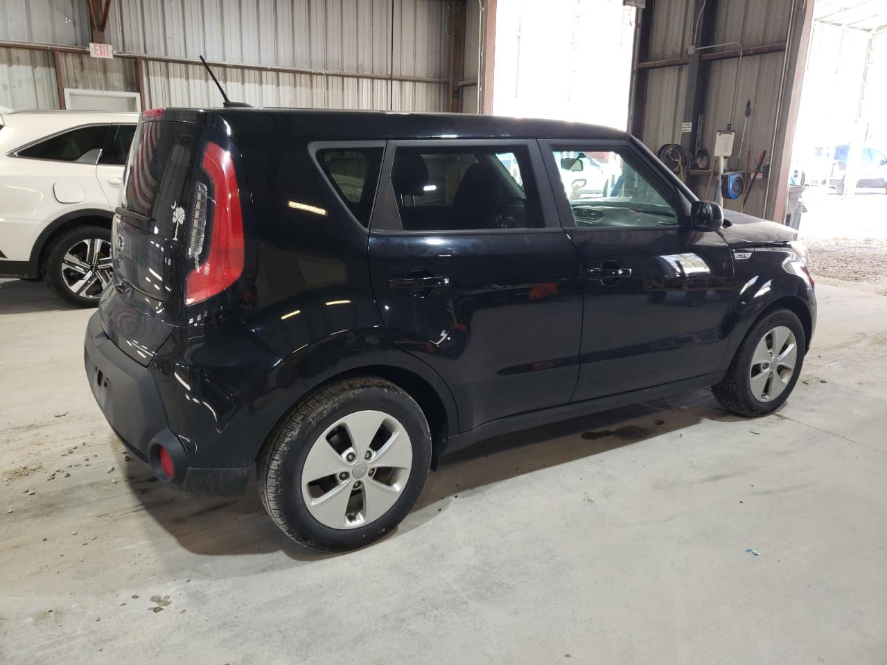 2015 KIA Soul VIN KNDJN2A26F7183065 Copart auction photo, front end / minor dent/scratches damage thumbnail 3