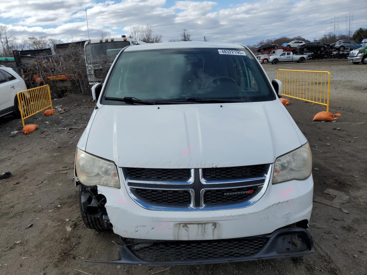 2014 Dodge Caravan VIN 2C4RDGBG5ER248109 Copart auction photo, front end / minor dent/scratches damage thumbnail 5