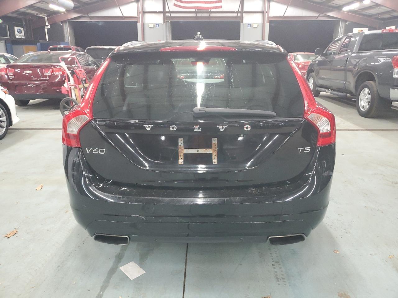 2015 Volvo V60 VIN YV140MEK4F1217700 Copart auction photo, side / minor dent/scratches damage thumbnail 6