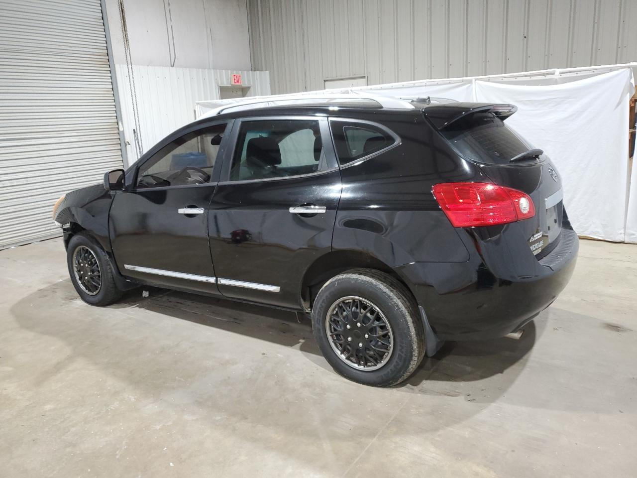 2015 Nissan Rogue VIN JN8AS5MT2FW667615 Copart auction photo, front end / side damage thumbnail 2
