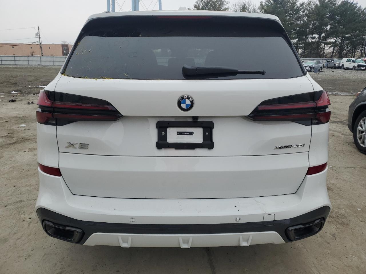 2024 BMW X5 VIN 5UX23EU09R9V48139 Copart auction photo, minor dent/scratches damage thumbnail 6