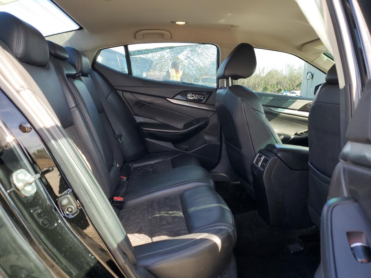 2017 Nissan Maxima VIN 1N4AA6AP8HC404759 Copart auction photo, side / rear end damage thumbnail 10