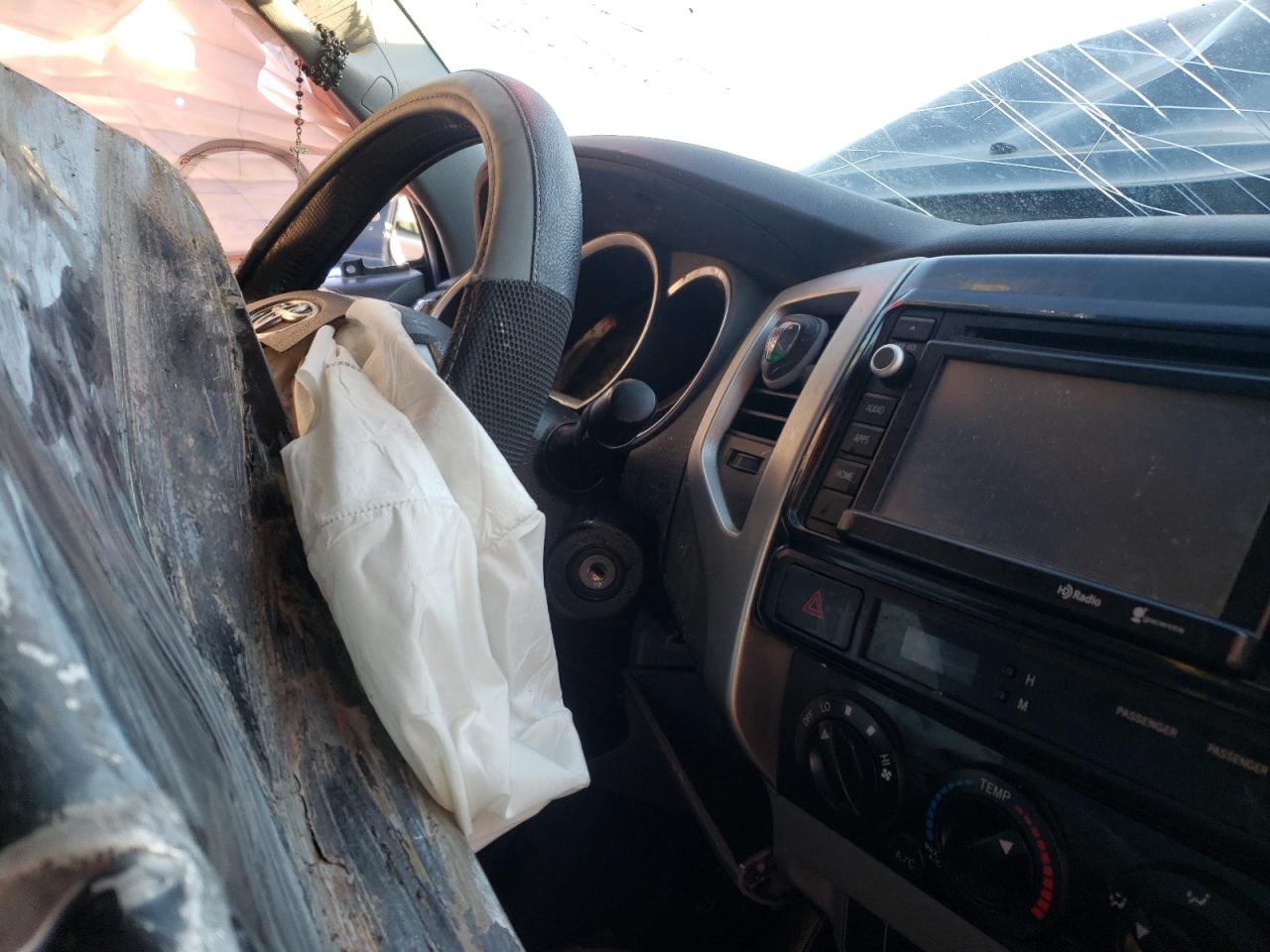 2014 Toyota Tacoma VIN 3TMJU4GN1EM157140 Copart auction photo, all over / rollover damage thumbnail 9