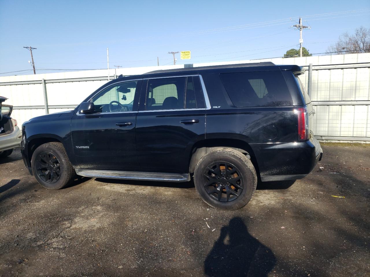 2018 GMC Yukon VIN 1GKS1BKC9JR244496 Copart auction photo, minor dent/scratches damage thumbnail 2