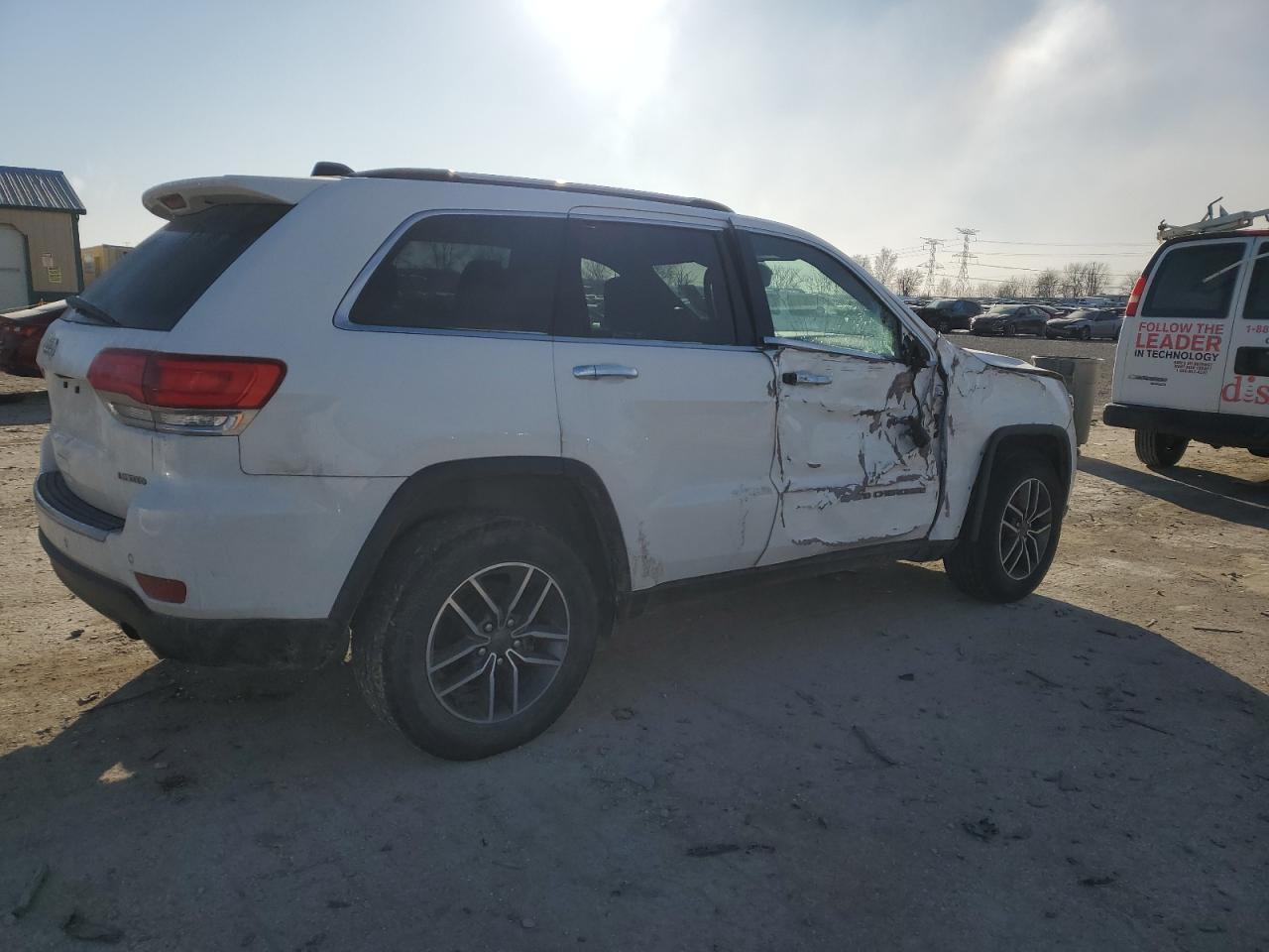 2019 Jeep Grand Cherokee VIN 1C4RJFBG9KC713580 Copart auction photo, side / front end damage thumbnail 3